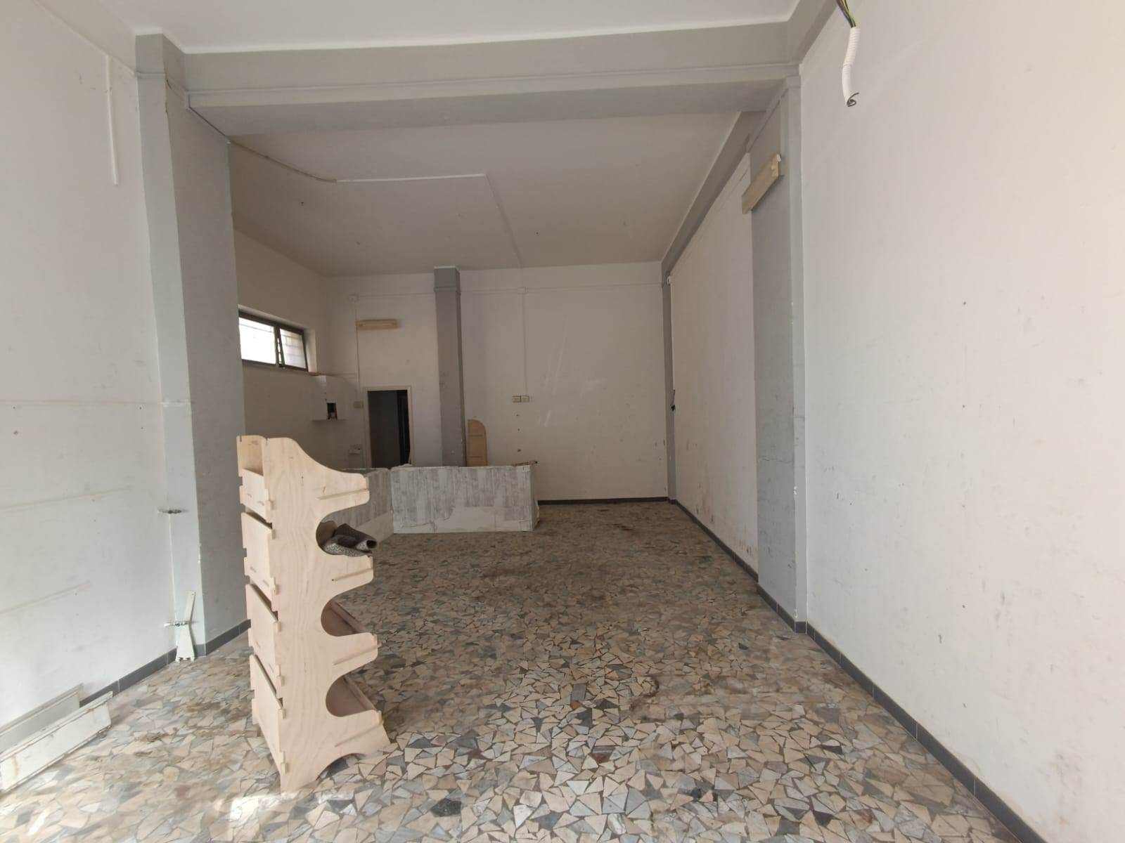 Negozio a Caserta, foto 7