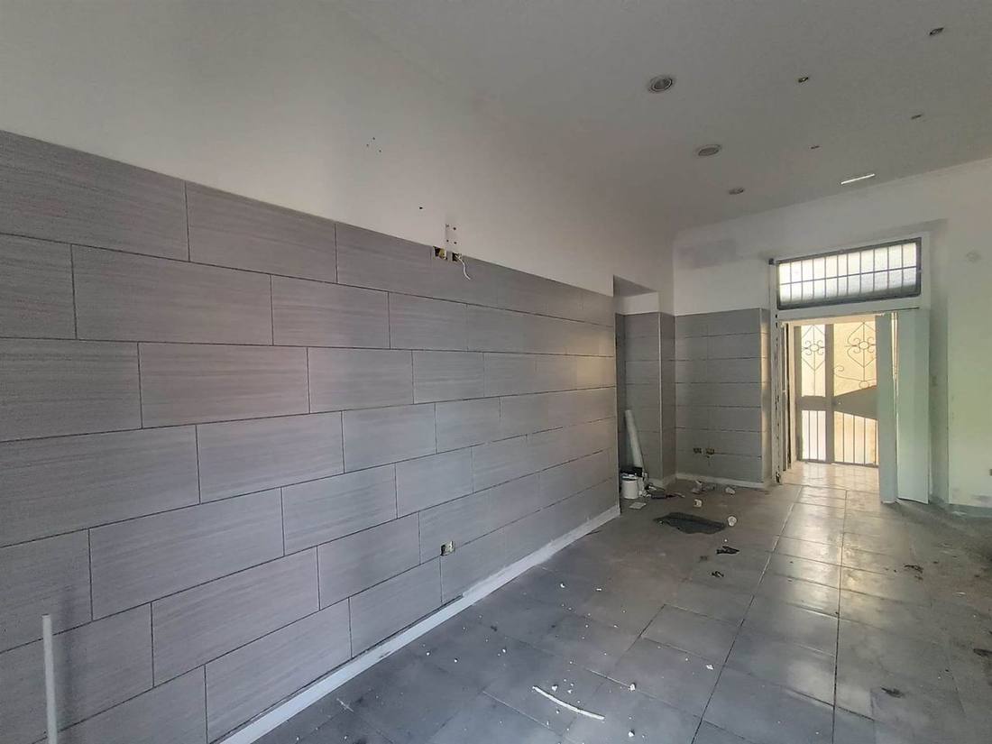 Negozio a Casagiove, foto 1