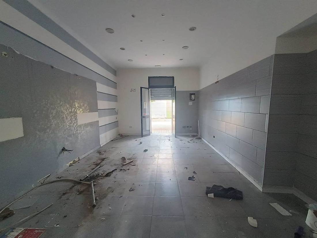 Negozio a Casagiove, foto 5